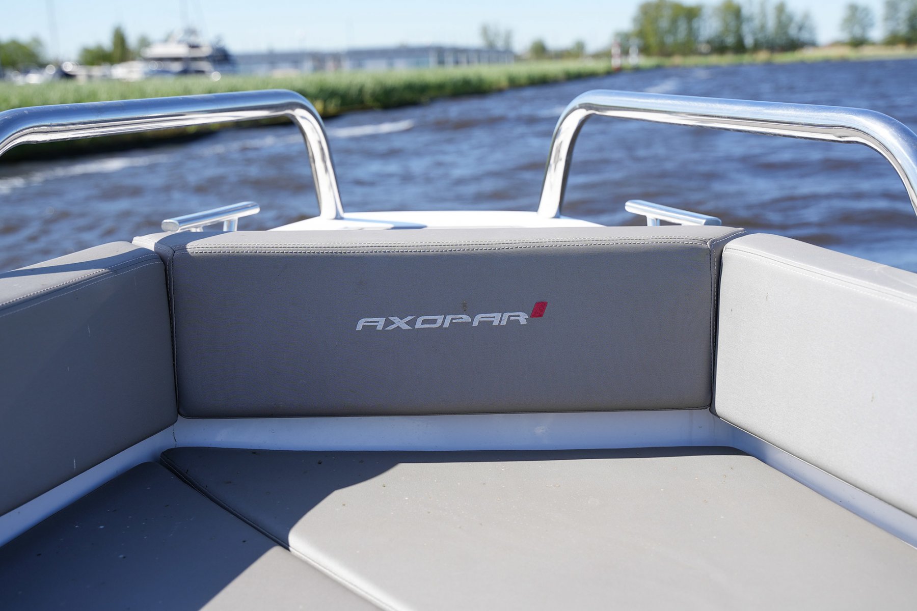 2019 Axopar, Import Auf Lager in der EU — Foto 11 z 20