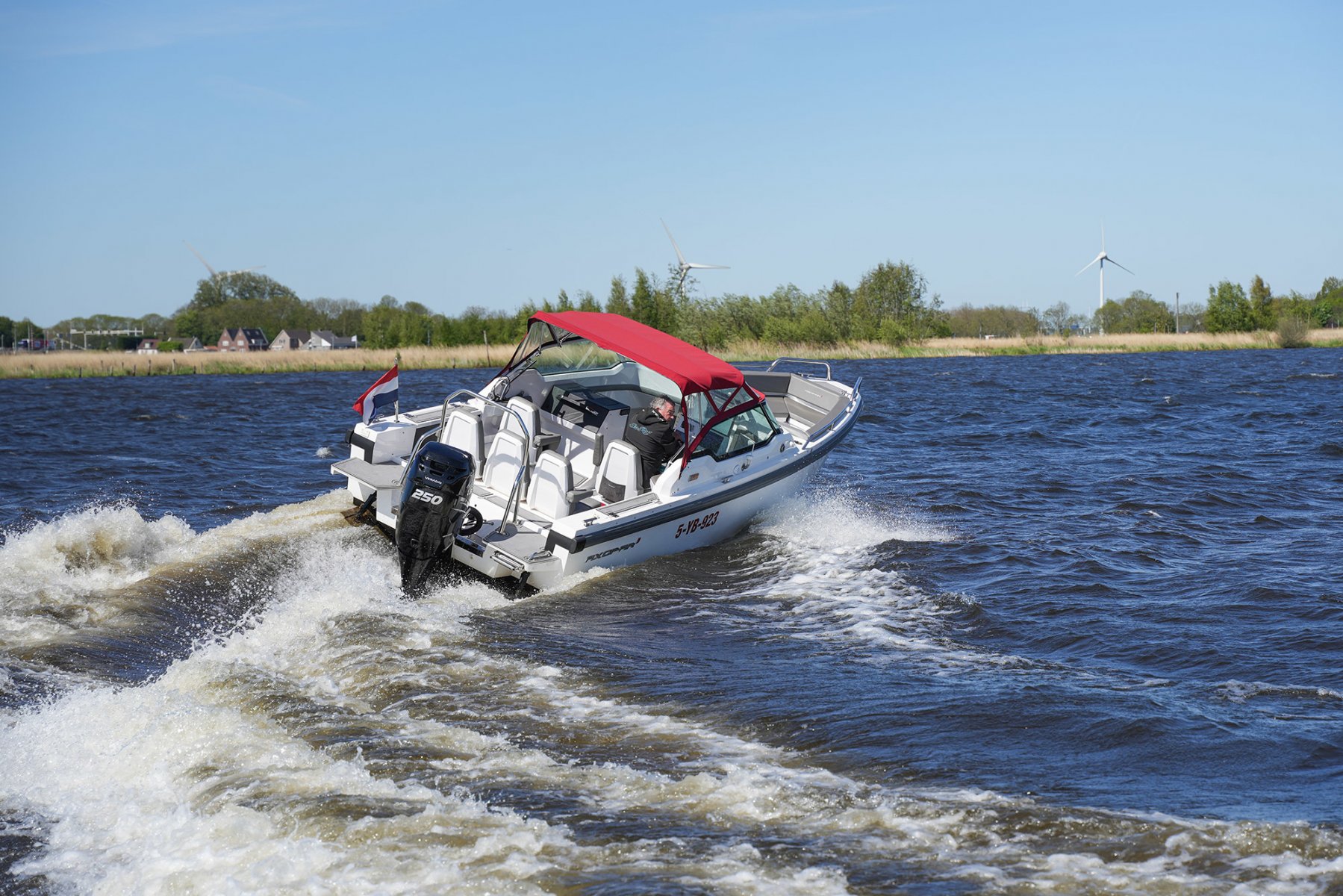 2019 Axopar, Import Auf Lager in der EU — Foto 6 z 20
