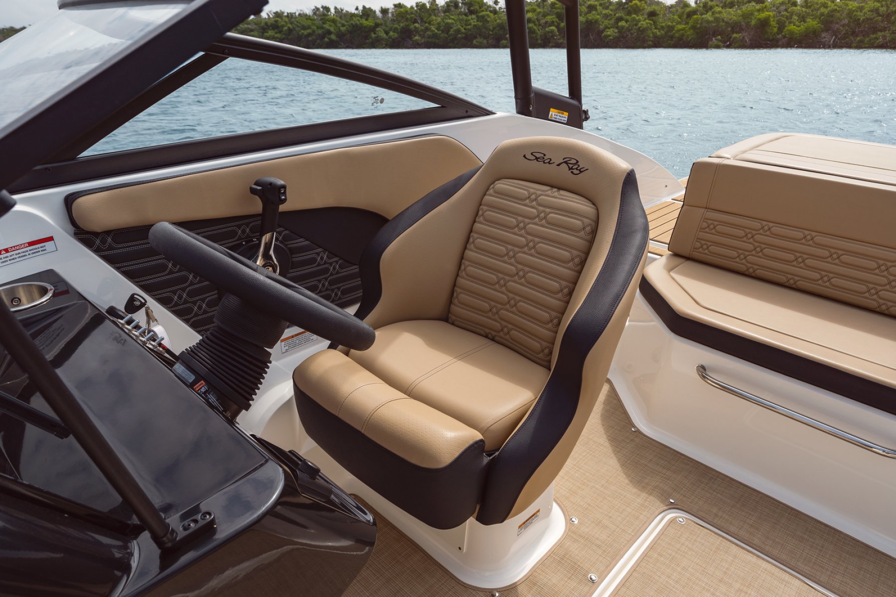 2026 Sea Ray, Import Auf Lager in der EU — Foto 13 z 20