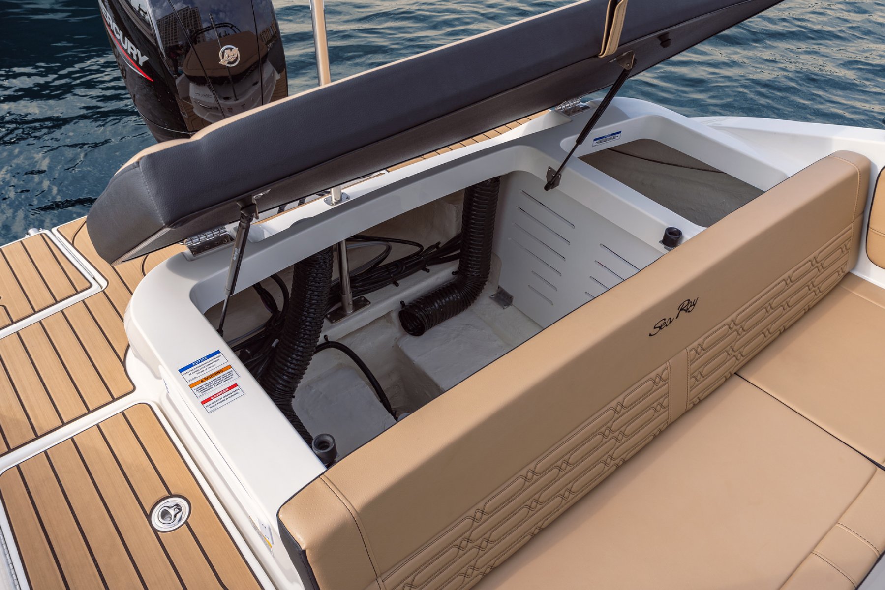 2026 Sea Ray, Import Auf Lager in der EU — Foto 16 z 20