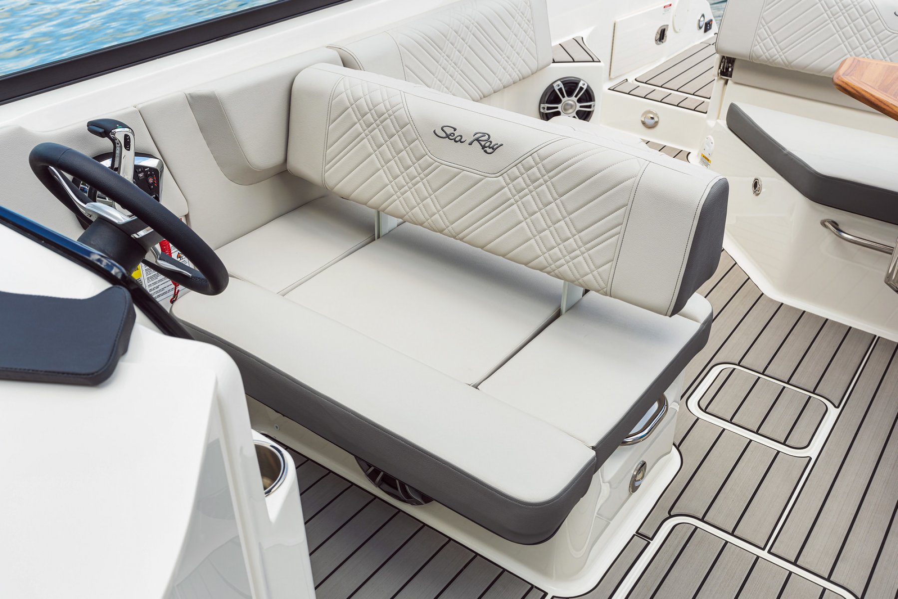 2026 Sea Ray, Import Auf Lager in der EU — Foto 12 z 20