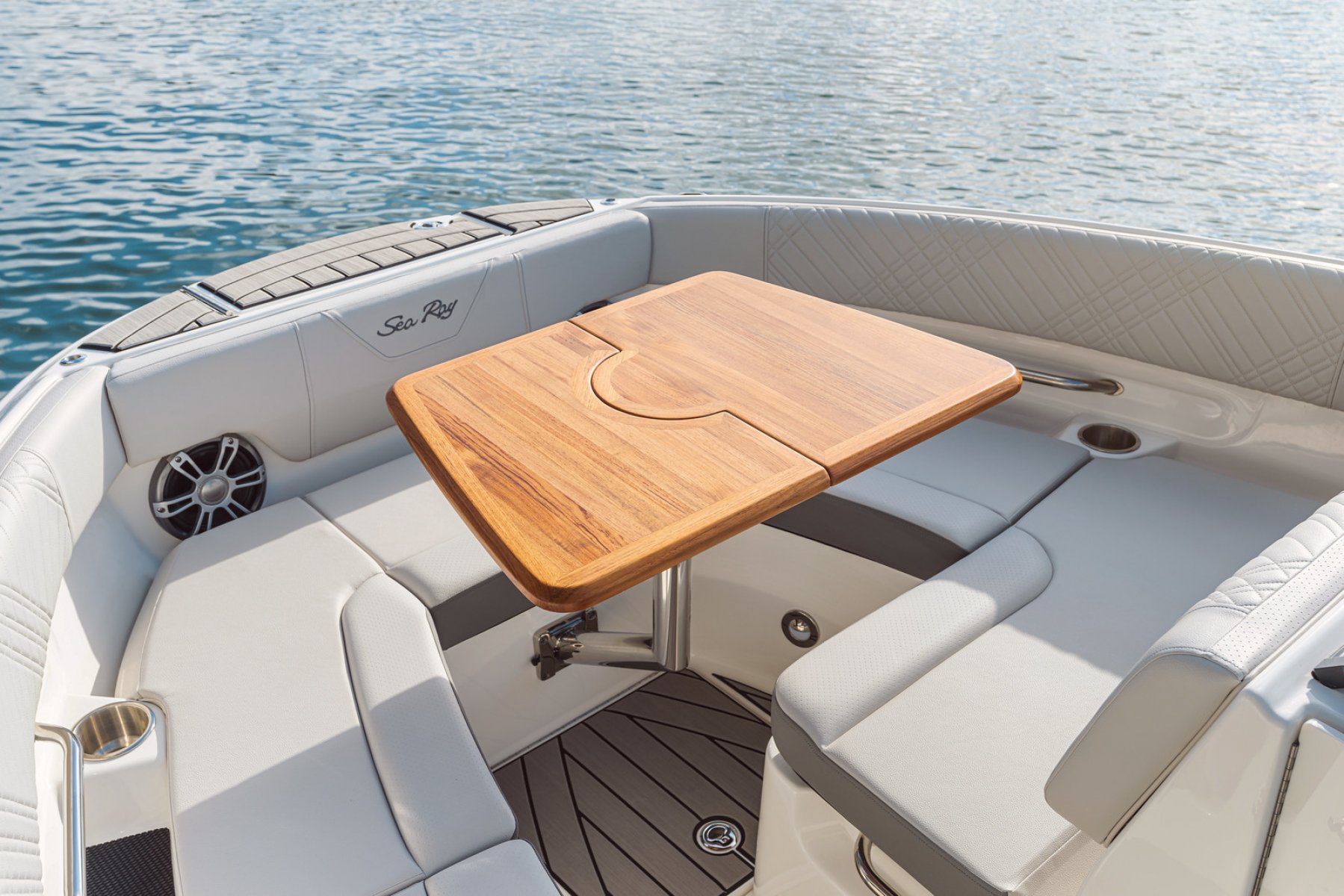 2026 Sea Ray, Import Auf Lager in der EU — Foto 8 z 20