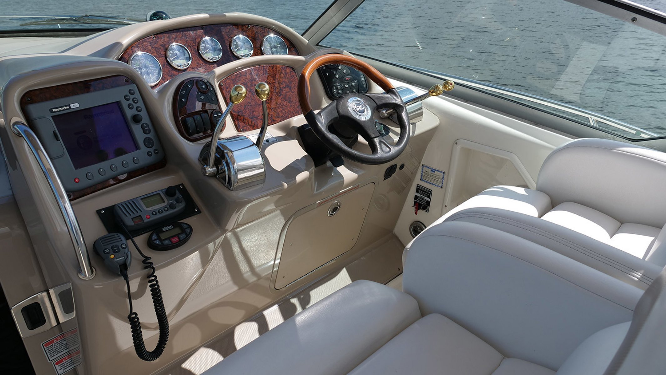 2005 Sea Ray, Import Auf Lager in der EU — Foto 16 z 20