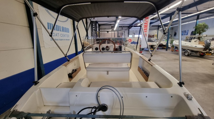 CAD 18 Open met Yamaha F60EFI en trailer, Import Auf Lager in der EU — Foto 10 z 19