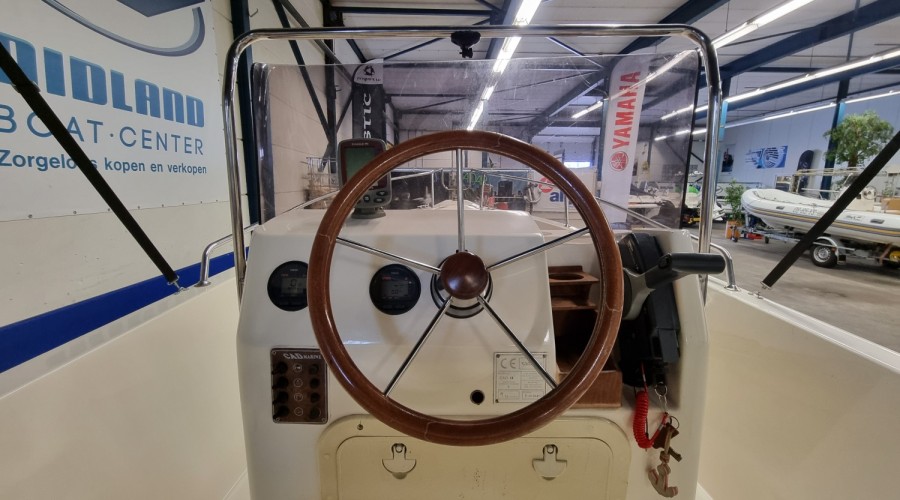 CAD 18 Open met Yamaha F60EFI en trailer, Import Auf Lager in der EU — Foto 11 z 19