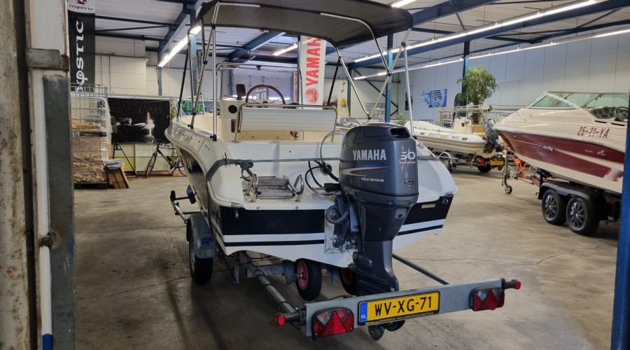 CAD 18 Open met Yamaha F60EFI en trailer, Import Auf Lager in der EU — Foto 8 z 19