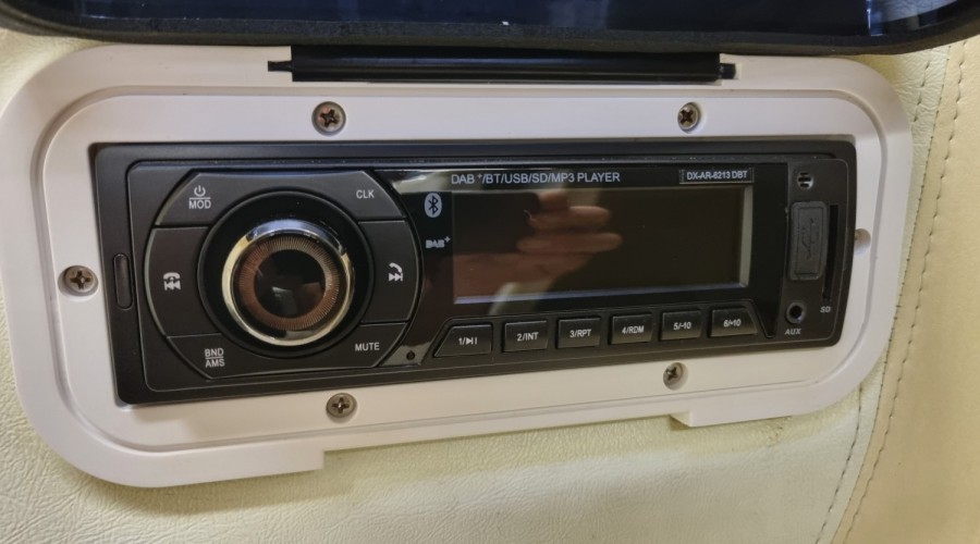 2004 Cranchi, Import Auf Lager in der EU — Foto 14 z 19