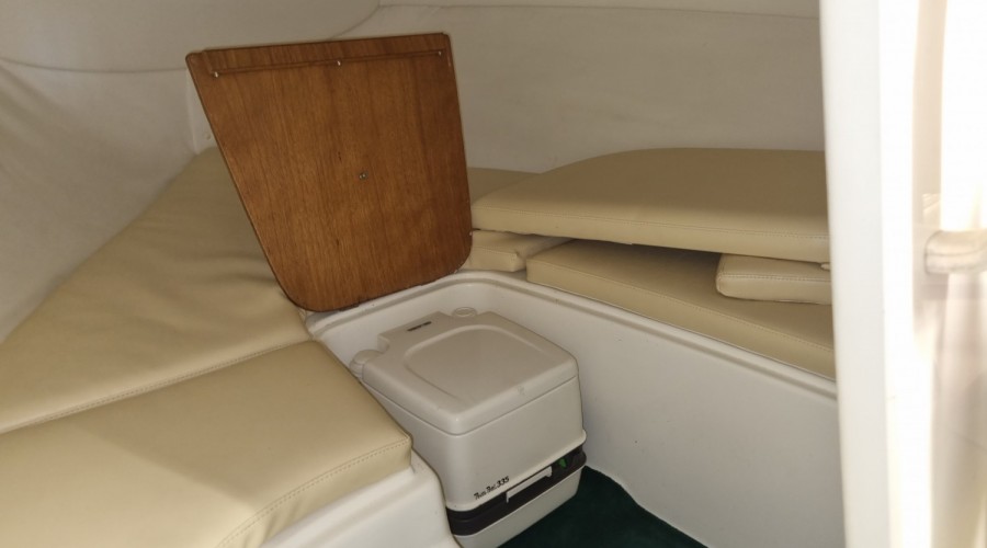2004 Cranchi, Import Auf Lager in der EU — Foto 16 z 19