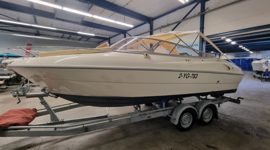 2004 Cranchi, Import Auf Lager in der EU — Foto 5 z 19