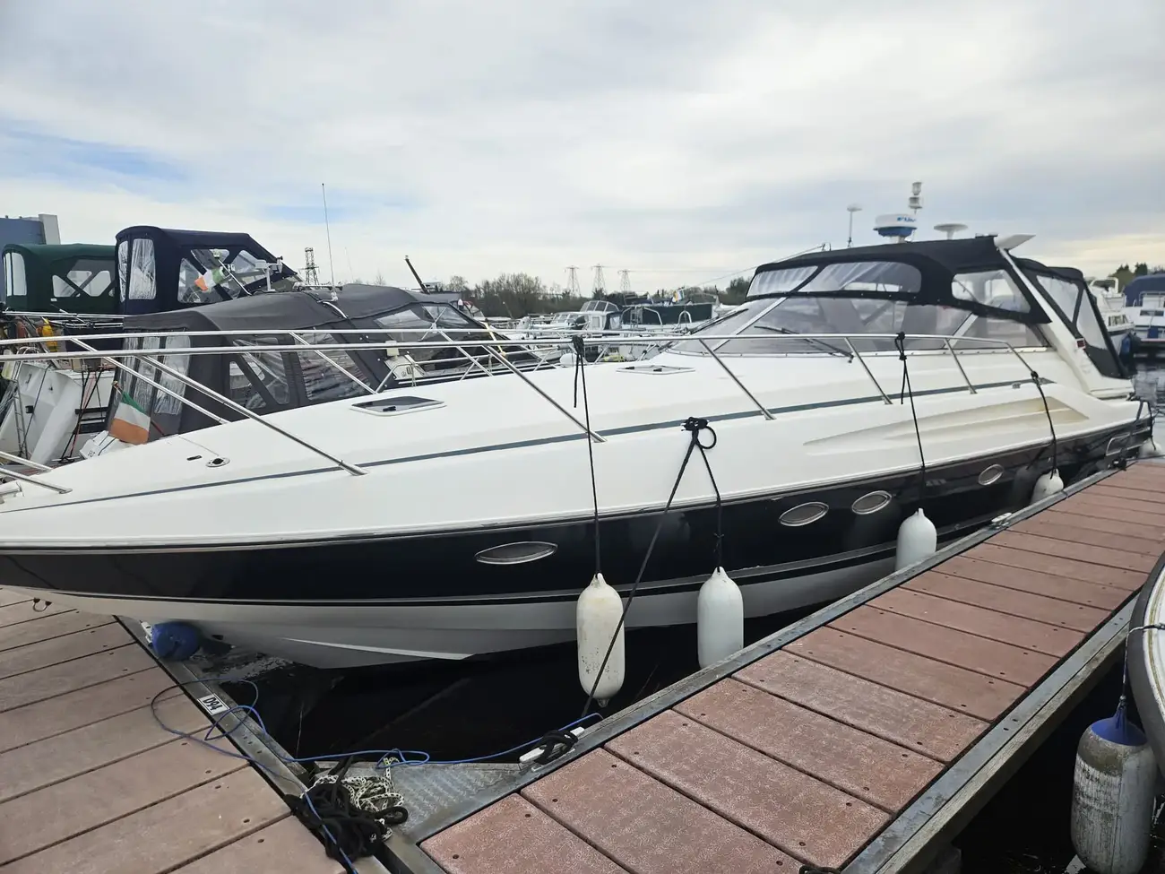 1995 Sunseeker, Import Auf Lager in der EU — Foto 1