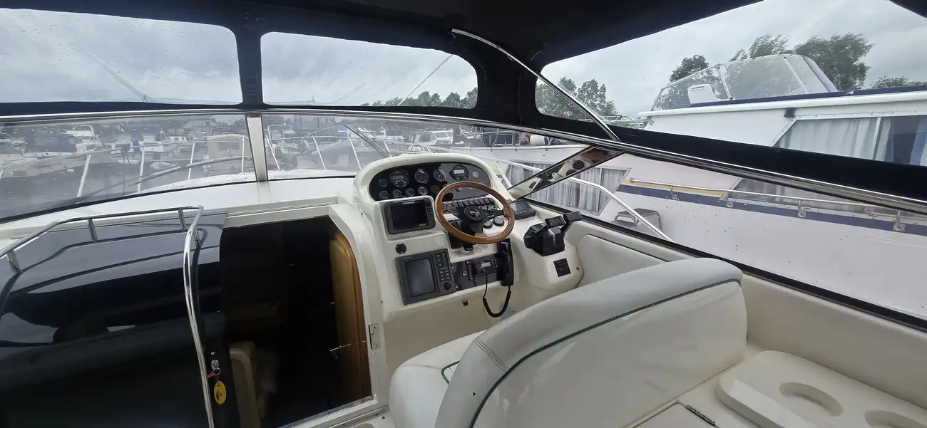 1995 Sunseeker, Import Auf Lager in der EU — Foto 10 z 19