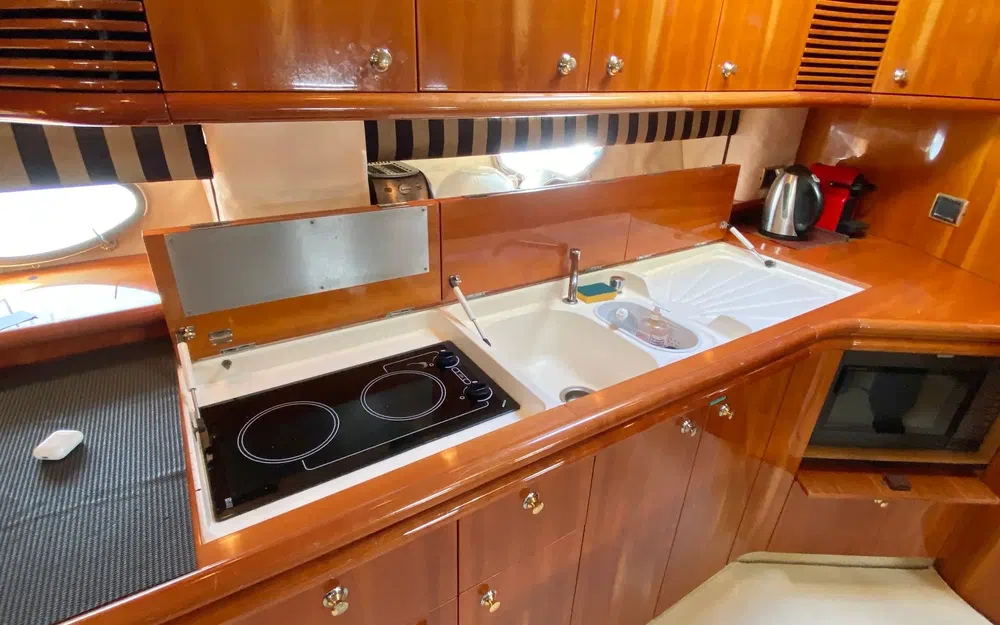 1998 Sunseeker, Import Auf Lager in der EU — Foto 11 z 20