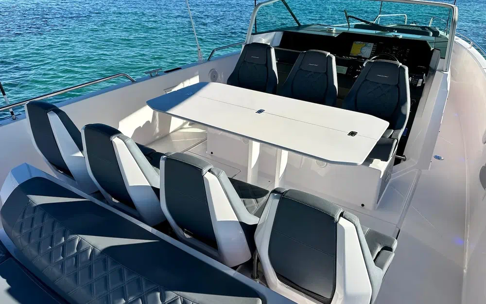 2020 Axopar, Import Auf Lager in der EU — Foto 5 z 20
