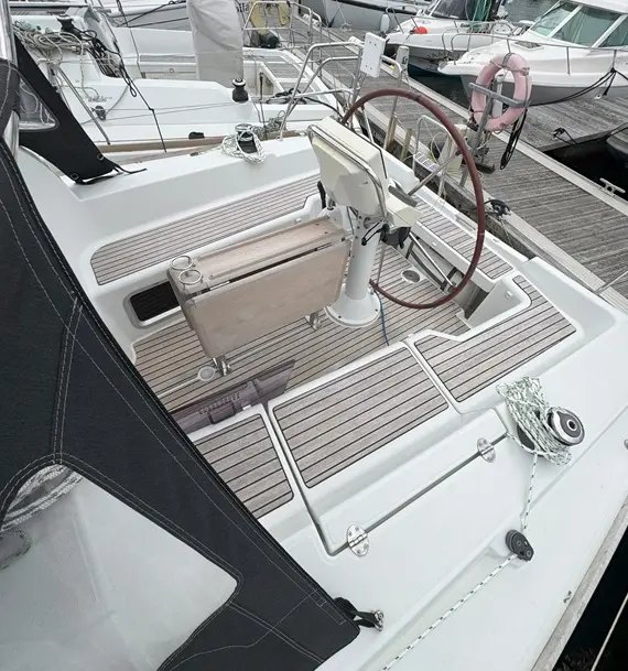 2011 Jeanneau, Import Auf Lager in der EU — Foto 3 z 8