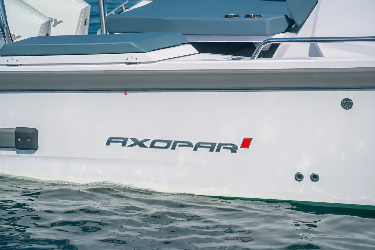 2026 Axopar, Import Auf Lager in der EU — Foto 8 z 20