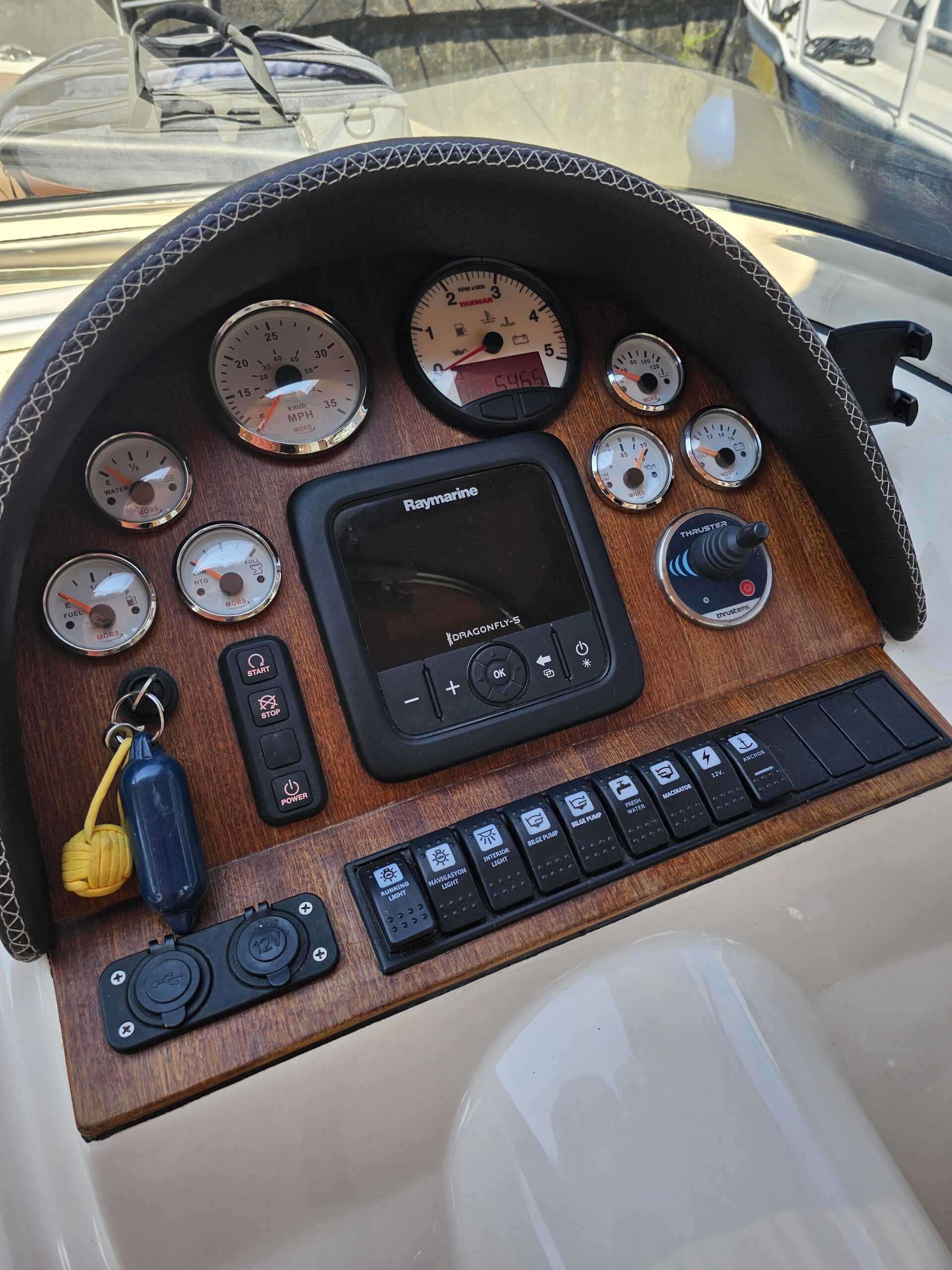 2019 31 Bosphorus, Import Auf Lager in der EU — Foto 4 z 20
