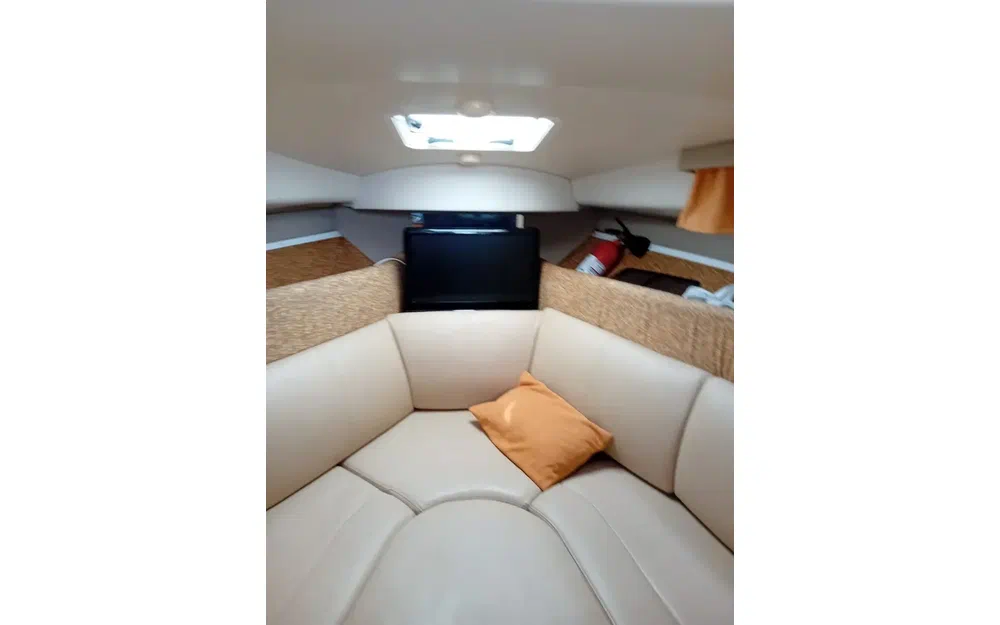 2004 Bayliner, Import Auf Lager in der EU — Foto 9 z 20
