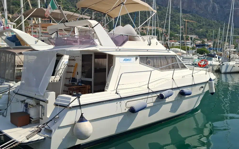 1988 Azimut, Import Auf Lager in der EU — Foto 1 | AMECAR 1988 Azimut, Import Auf Lager in der EU — Foto 1