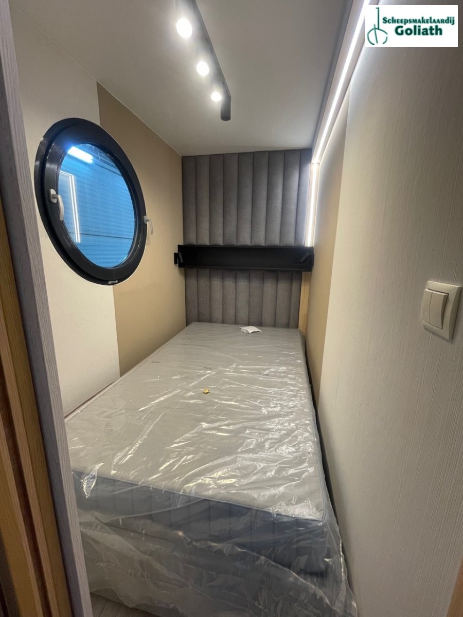 Shogun Mobile Houseboat, Import Auf Lager in der EU — Foto 13 z 20
