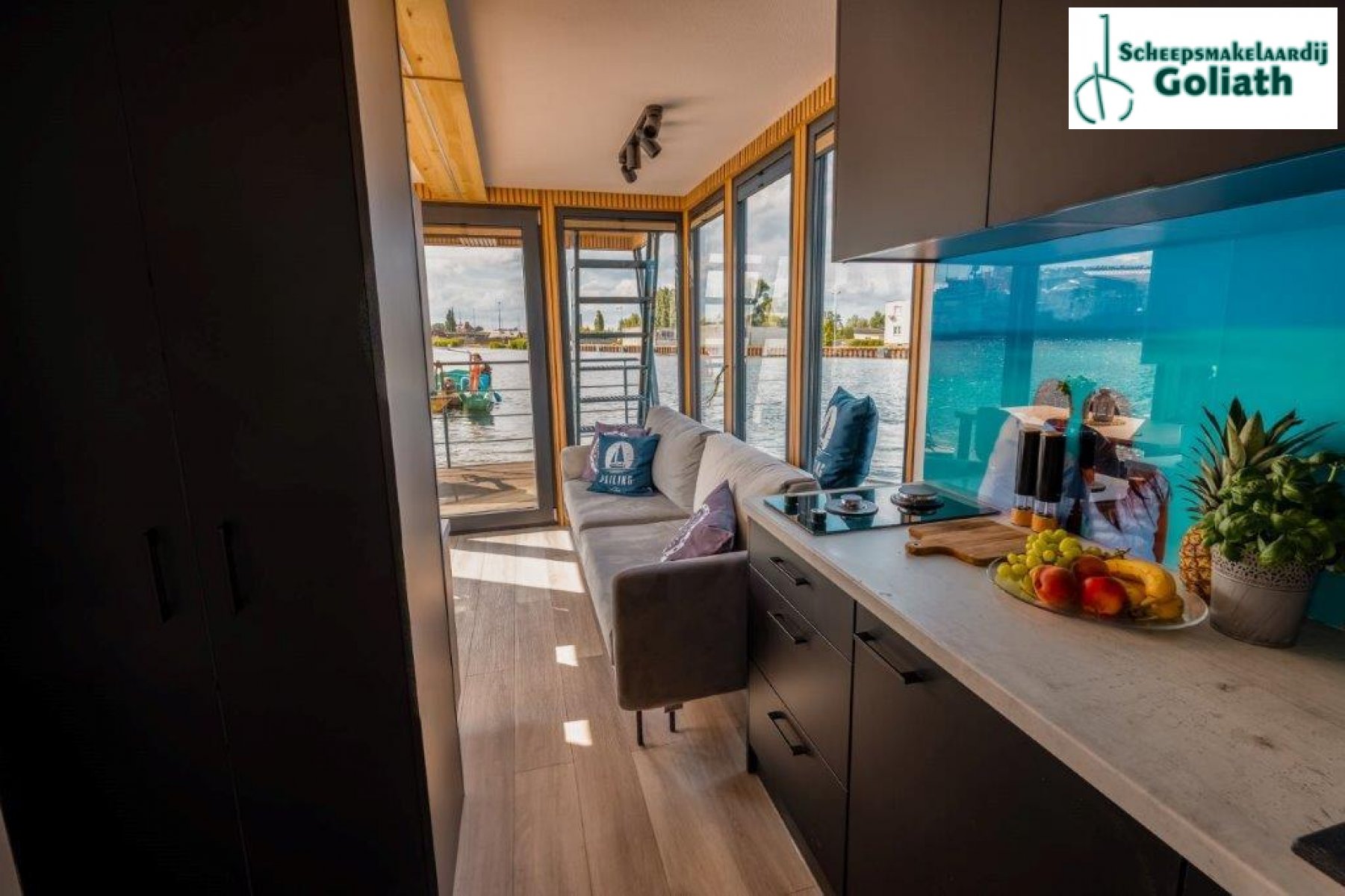 Shogun Mobile Houseboat, Import Auf Lager in der EU — Foto 4 z 20