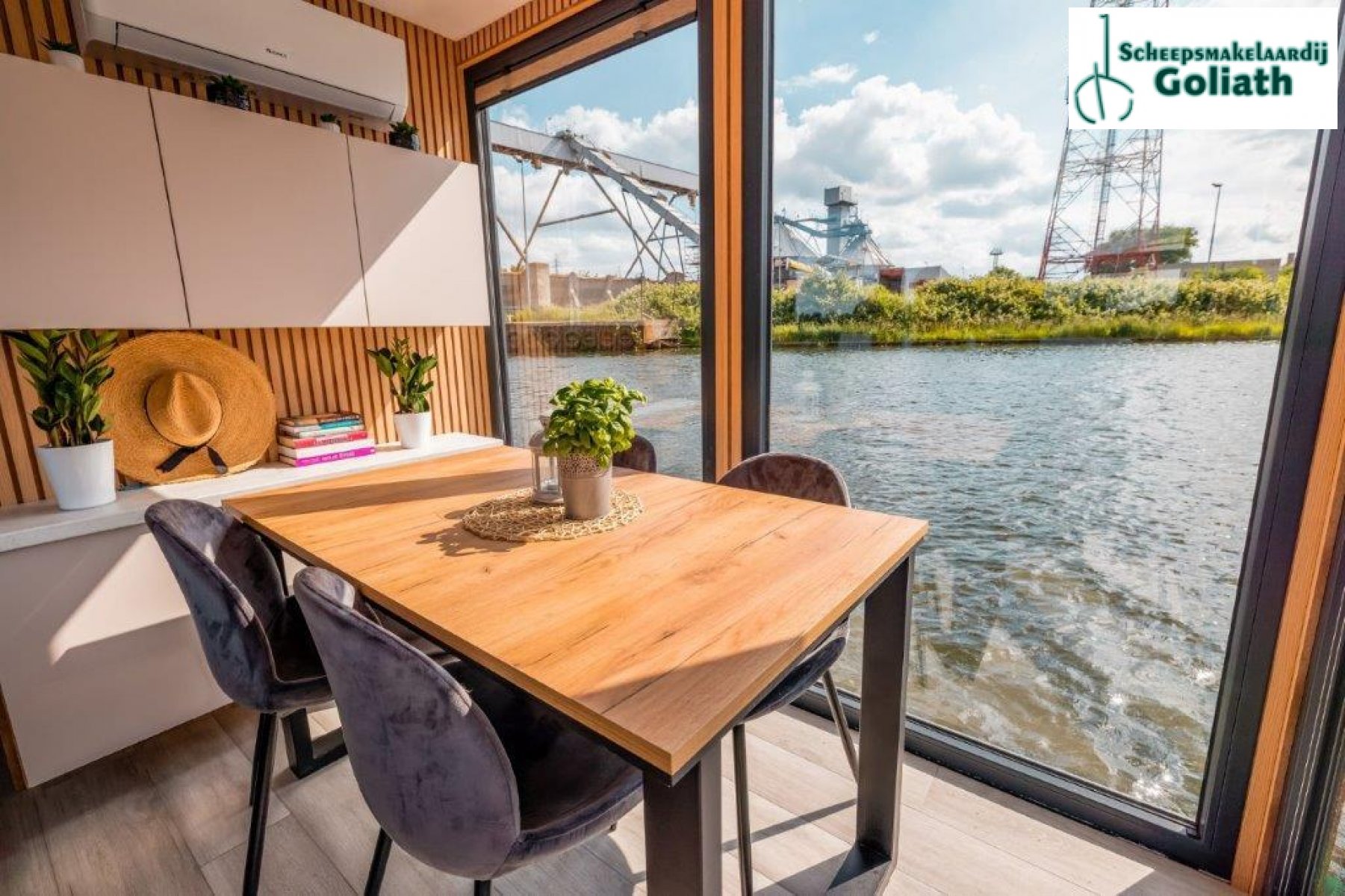 Shogun Mobile Houseboat, Import Auf Lager in der EU — Foto 9 z 20