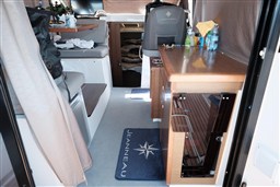 2018 Jeanneau, Import Auf Lager in der EU — Foto 12 z 20