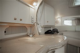 2000 Sea Ray, Import Auf Lager in der EU — Foto 14 z 20