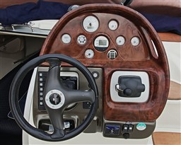 2005 Cranchi, Import Auf Lager in der EU — Foto 7 z 20