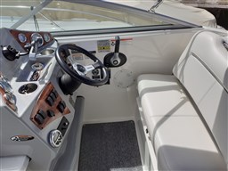 2008 Bayliner, Import Auf Lager in der EU — Foto 8 z 20
