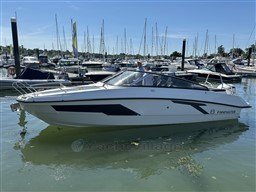 2016 Regal 26 Express, Import Auf Lager in der EU — Foto 16 z 20