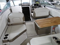 2016 Regal 26 Express, Import Auf Lager in der EU — Foto 6 z 20