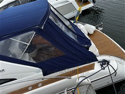 2007 Princess V42, Import Auf Lager in der EU — Foto 10 z 20