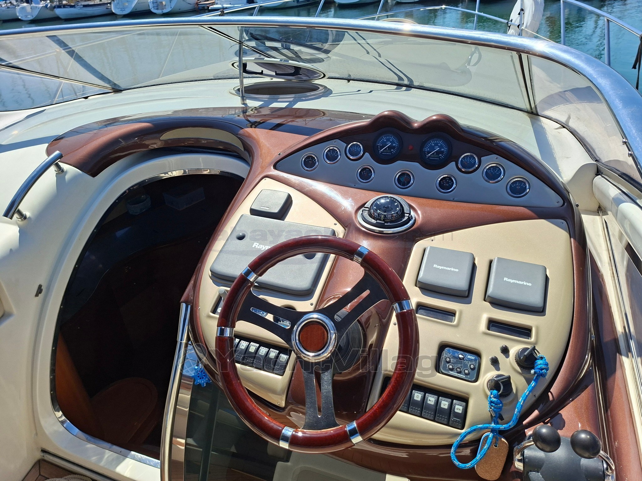 2004 Atlantis 47 Open, Import Auf Lager in der EU — Foto 10 z 20