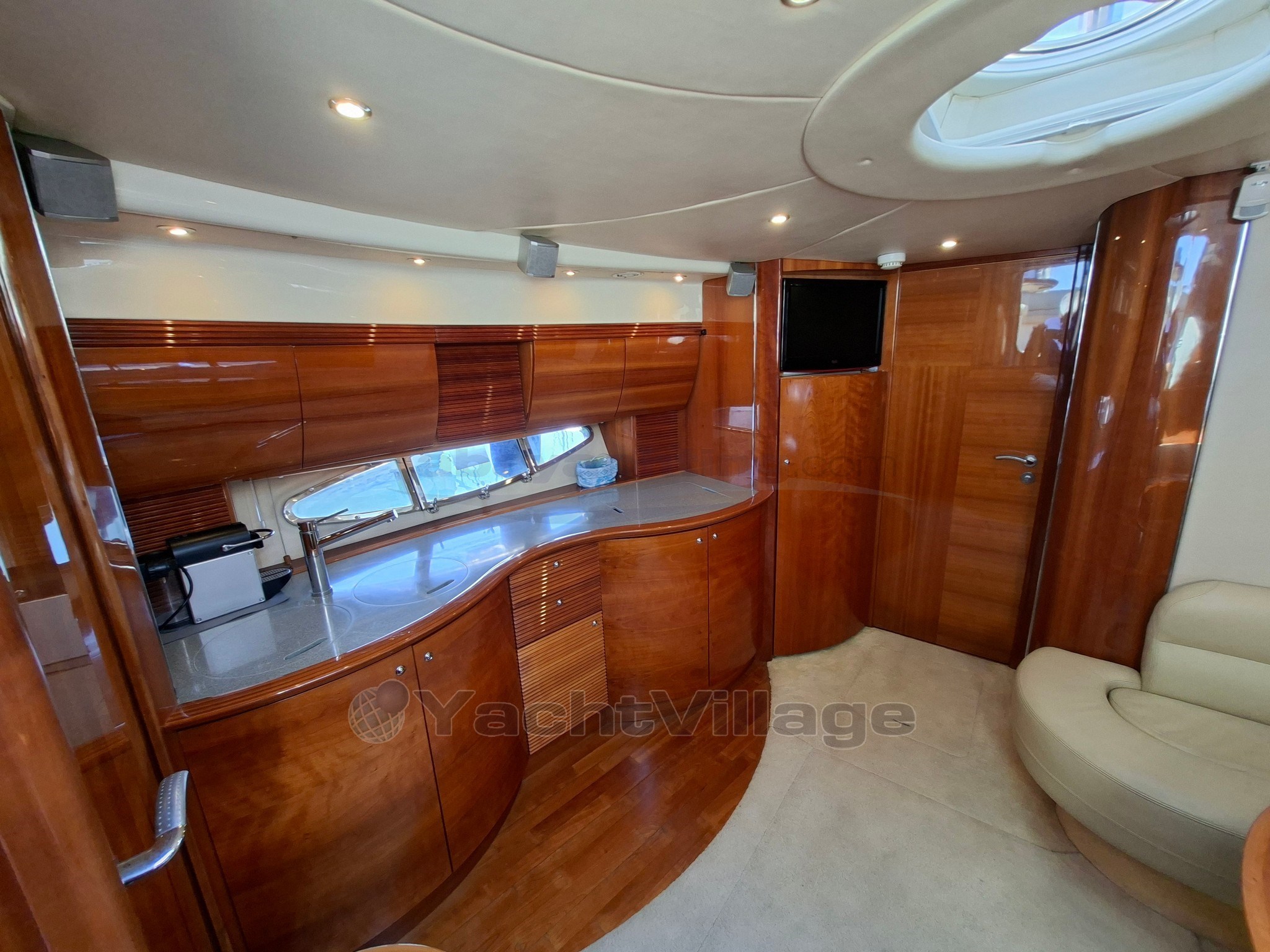 2004 Atlantis 47 Open, Import Auf Lager in der EU — Foto 13 z 20