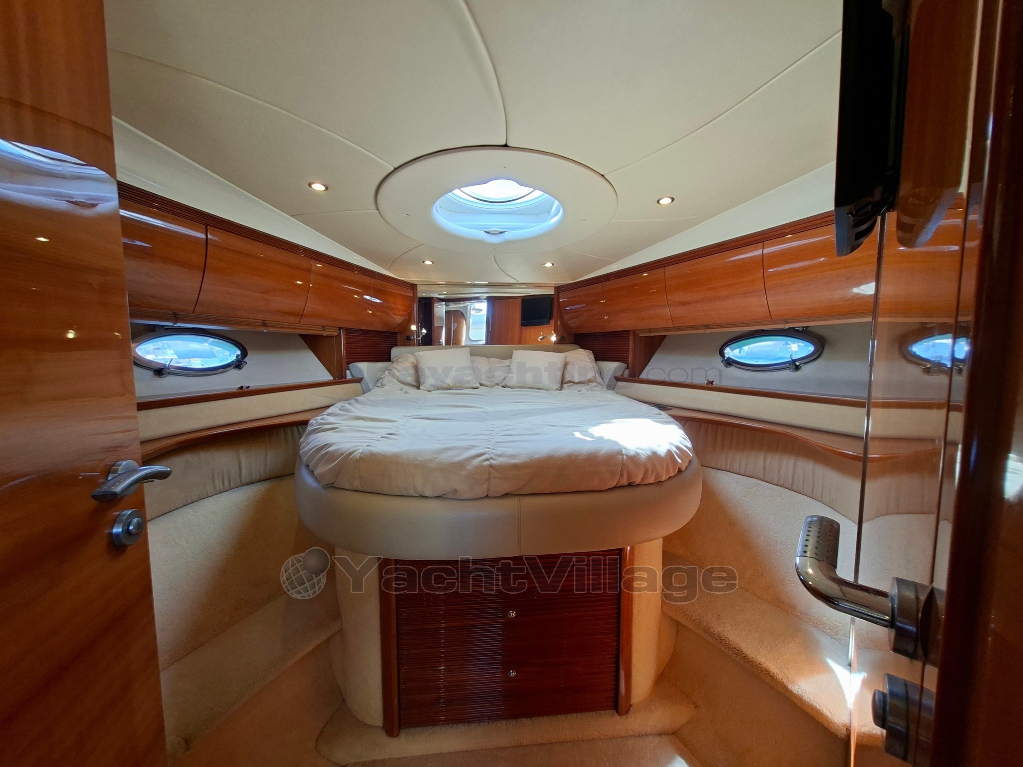 2004 Atlantis 47 Open, Import Auf Lager in der EU — Foto 16 z 20