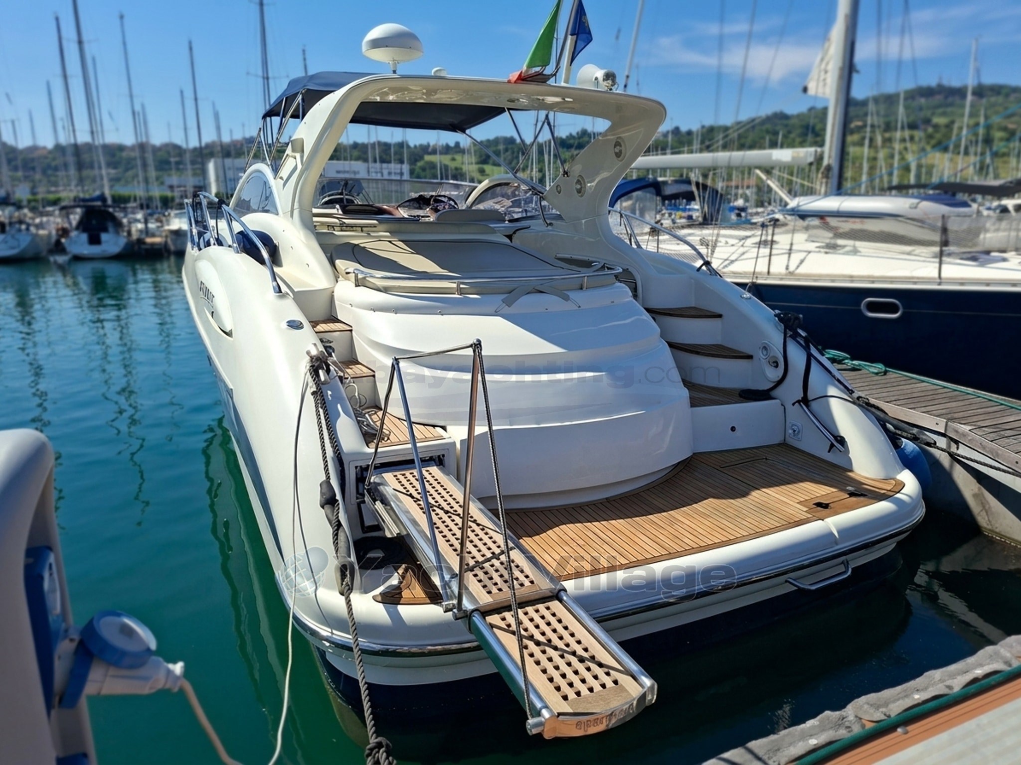 2004 Atlantis 47 Open, Import Auf Lager in der EU — Foto 3 z 20