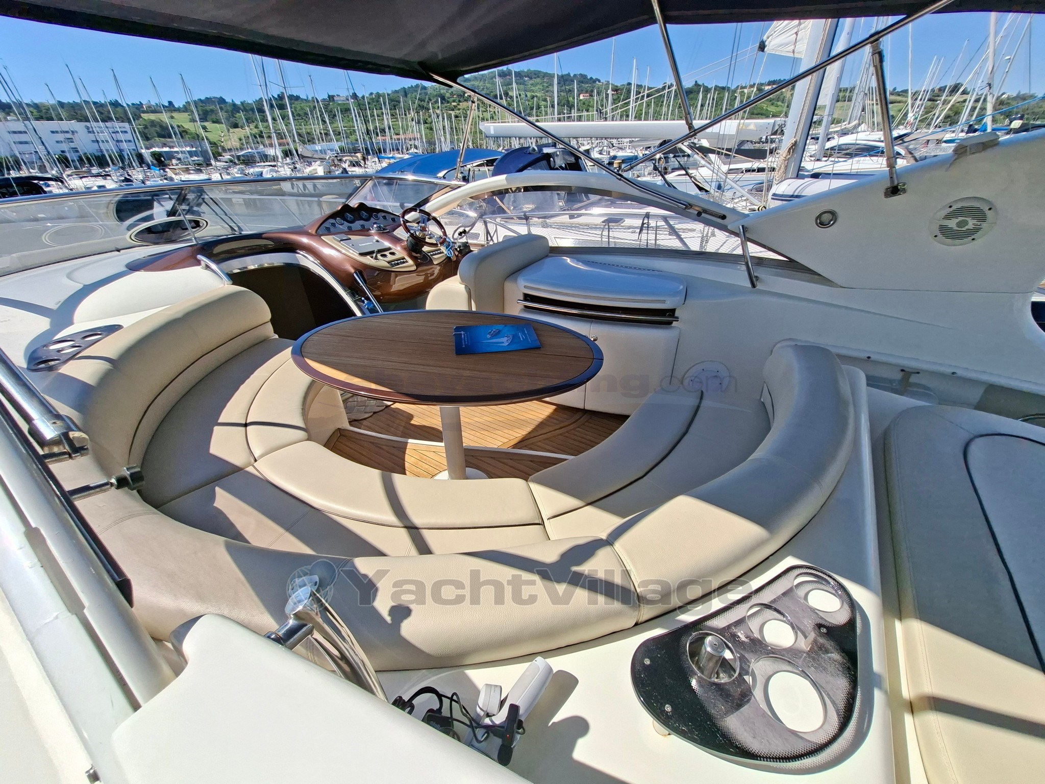 2004 Atlantis 47 Open, Import Auf Lager in der EU — Foto 5 z 20