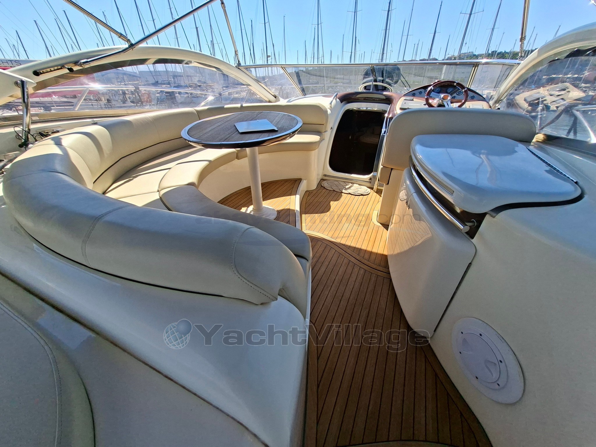 2004 Atlantis 47 Open, Import Auf Lager in der EU — Foto 8 z 20