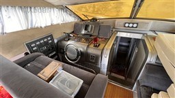 1990 46 Fly, Import Auf Lager in der EU — Foto 11 z 20
