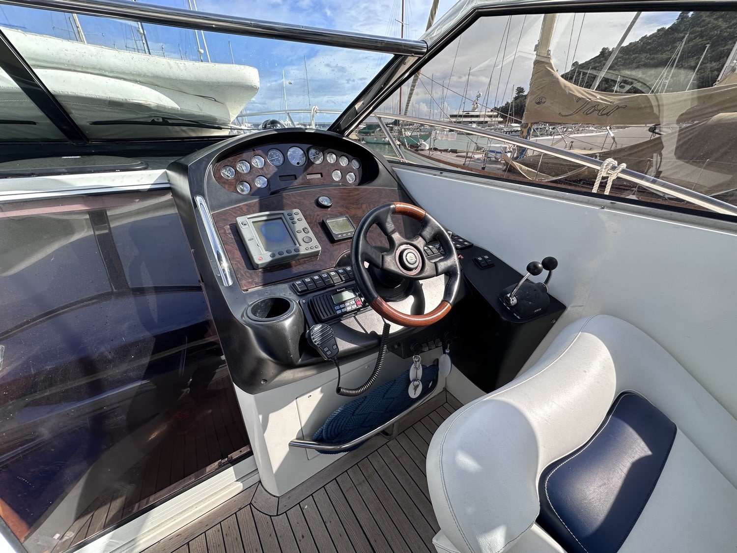 2003 Sunseeker, Import Auf Lager in der EU — Foto 3 z 20