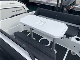 2023, Import Auf Lager in der EU — Foto 15 z 20