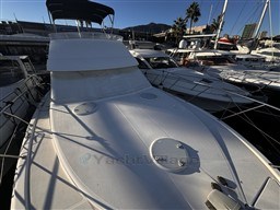 Riviera Marine 40 Fly (2001) In vendita, Import Auf Lager in der EU — Foto 7 z 20