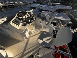 Riviera Marine 40 Fly (2001) In vendita, Import Auf Lager in der EU — Foto 9 z 20