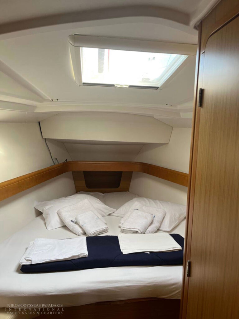 2009 Jeanneau Sun Odyssey 42i Performance, Import Auf Lager in der EU — Foto 12 z 17