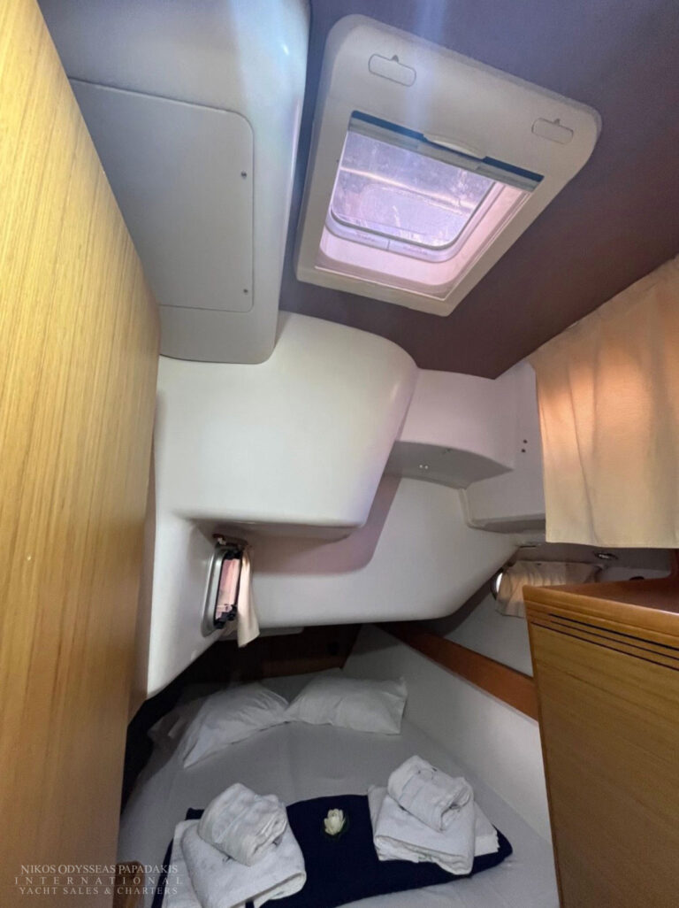 2009 Jeanneau Sun Odyssey 42i Performance, Import Auf Lager in der EU — Foto 14 z 17