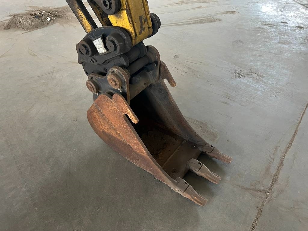 2012 Cat 302.5 C, 3.200 mth, Import Auf Lager in der EU — Foto 9 z 12