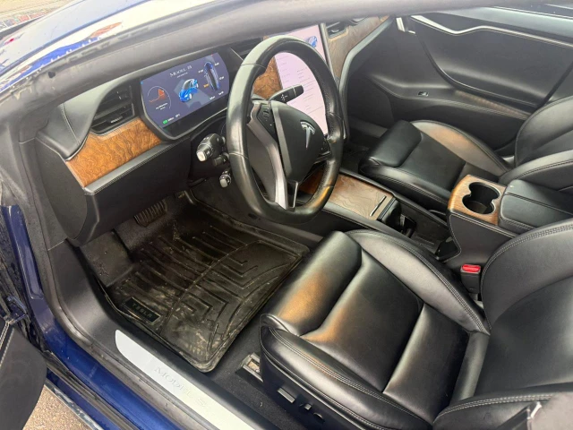 2020 Tesla Model S LONG RANGE, blau, 156.302 km, Import Kanada — Foto 10 z 13