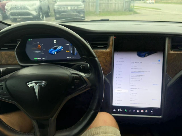2020 Tesla Model S LONG RANGE, blau, 156.302 km, Import Kanada — Foto 9 z 13