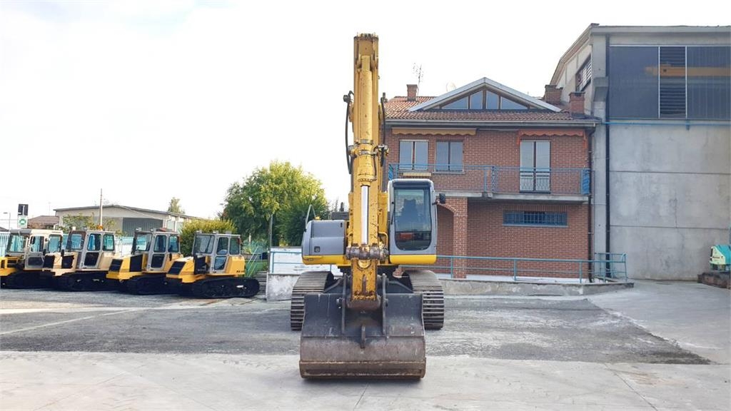 2006 New Holland E305, 8.541 mth, Import Auf Lager in der EU — Foto 10 z 13