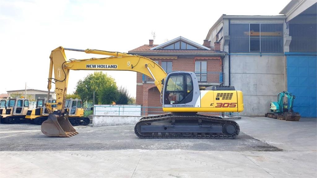 2006 New Holland E305, 8.541 mth, Import Auf Lager in der EU — Foto 2 z 13